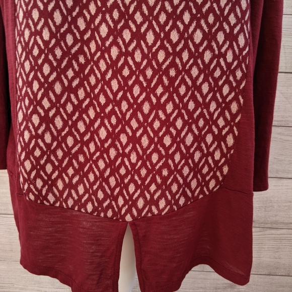 Lucky Brand top size large, red and white diamonds - Picture 5 of 10